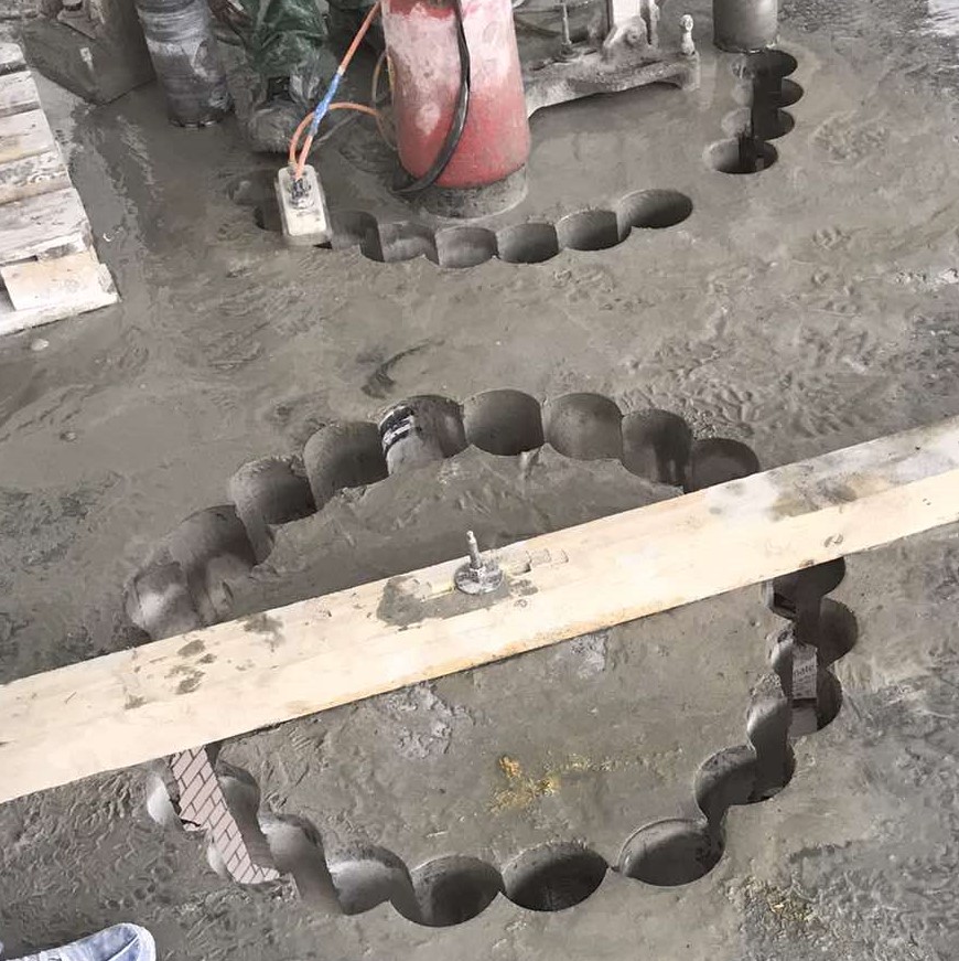 бурение отверстий в бетоне алмазной коронкой фото